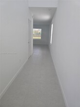 5917 Sweetwood Dr in Port St. Lucie, FL - Building Photo - Building Photo