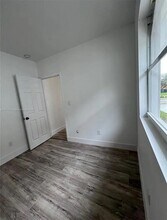 2 SW 6th Ave in Dania Beach, FL - Building Photo - Building Photo