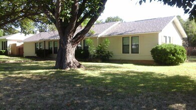5500 Korth St in Fort Worth, TX - Building Photo - Building Photo