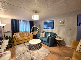 1066 Magee Pl in Saint John, NB - Building Photo