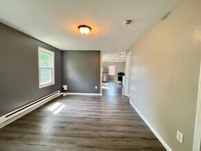 14 Blackhall St in New London, CT - Building Photo - Building Photo