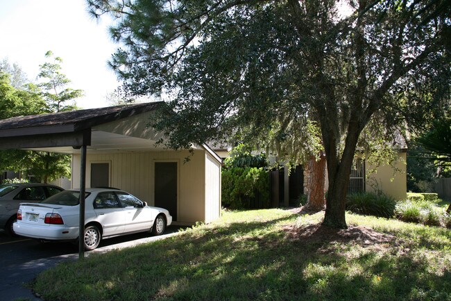 Tallywood Apartments in Sarasota, FL - Foto de edificio - Building Photo