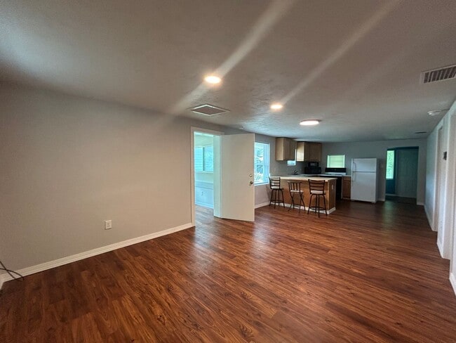 1004 SE 7th Ave in Gainesville, FL - Building Photo - Building Photo