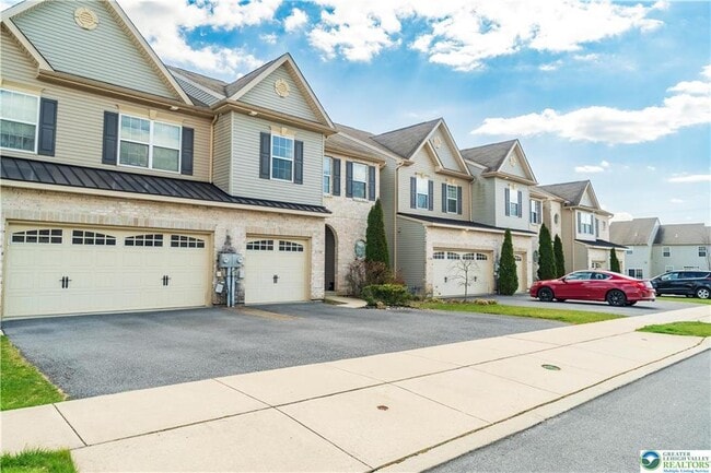 5136 Dogwood Trail in Allentown, PA - Building Photo - Building Photo