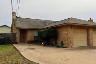 312 Tamara Dr in Georgetown, TX - Building Photo