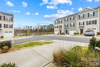 6312 Cutwater Cir in Charlotte, NC - Building Photo - Building Photo