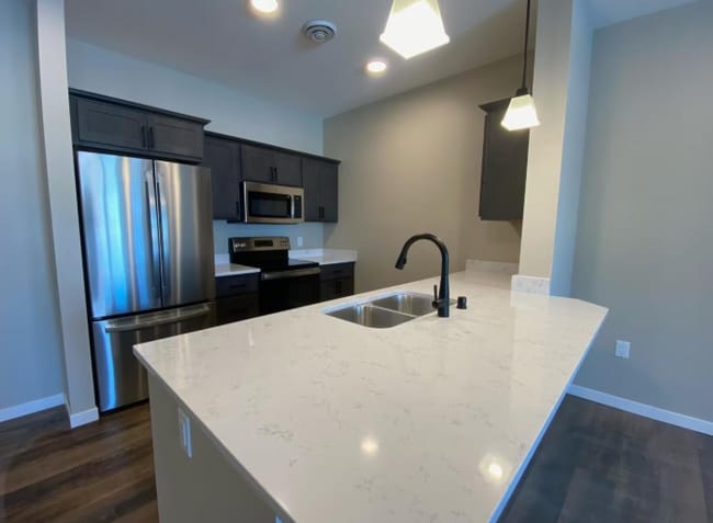 608 Pine St in Dickeyville, WI - Building Photo - Building Photo