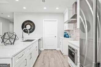 270 17th St NW in Atlanta, GA - Building Photo - Building Photo