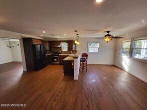 5 Holden St in Little Egg Harbor Township, NJ - Building Photo - Building Photo