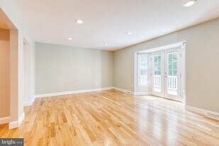 1632 Angus Ct in Crofton, MD - Building Photo