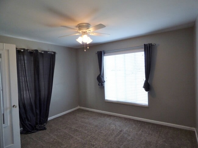 172 E Mountain View Dr in Murray, UT - Building Photo - Building Photo