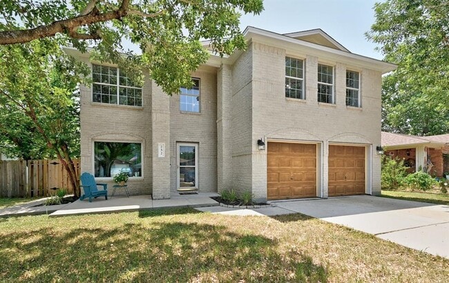 252 Fall Creek Dr in Kyle, TX - Building Photo - Building Photo