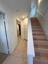 829 Seagirt Ct-Unit -829 in San Diego, CA - Building Photo - Building Photo