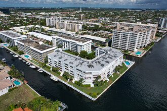 Intracoastal 31 Condominiums in Fort Lauderdale, FL - Building Photo - Building Photo