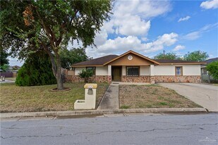 13 H S St in McAllen, TX - Building Photo