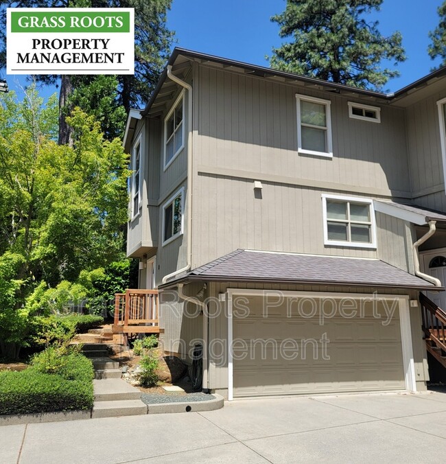 314 Empire Ct in Grass Valley, CA - Building Photo - Building Photo