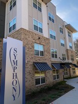 Symphony at Lakewood Apartamentos