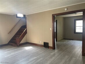 1353 Grant St in Akron, OH - Building Photo - Building Photo