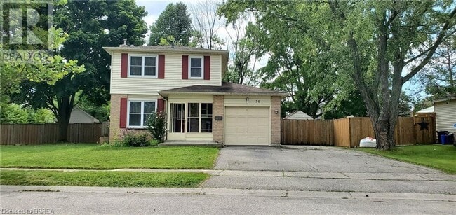 property at 30 Inglewood St