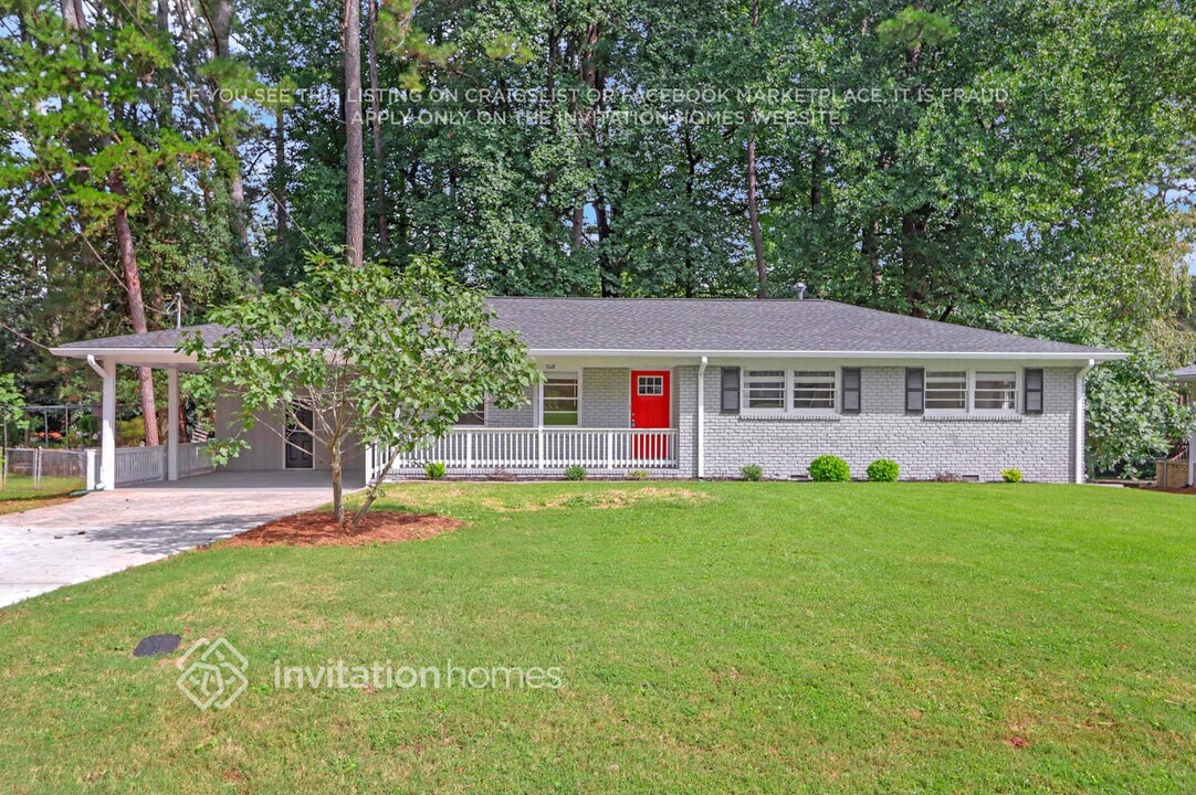 2307 Ithica Dr SE in Marietta, GA - Building Photo