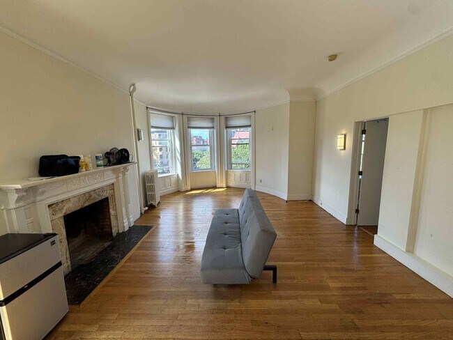 property at 362 Commonwealth Ave