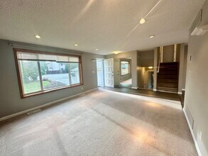 11224 SE 235th Pl in Kent, WA - Building Photo - Building Photo