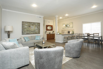 Huntington Park Apartments in Beaumont, TX - Foto de edificio - Interior Photo