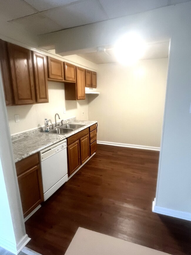 239 W 16th St, Unit 4, Unit 4