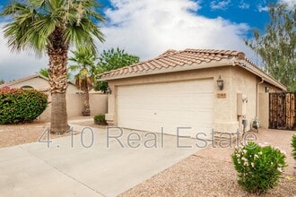 2303 S Navajo Way in Chandler, AZ - Building Photo - Building Photo