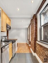 E 13TH ST., Unit 3A in New York, NY - Foto de edificio - Building Photo