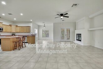 12052 Jade Ave in Spring Hill, FL - Building Photo - Building Photo