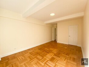 EAST 56 STREET in New York, NY - Building Photo - Building Photo