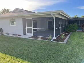 2509 SE 26th Ave in Cape Coral, FL - Building Photo - Building Photo
