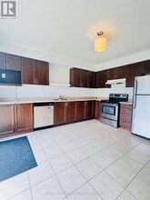 83 Swenson St in New Tecumseth, ON - Building Photo - Building Photo