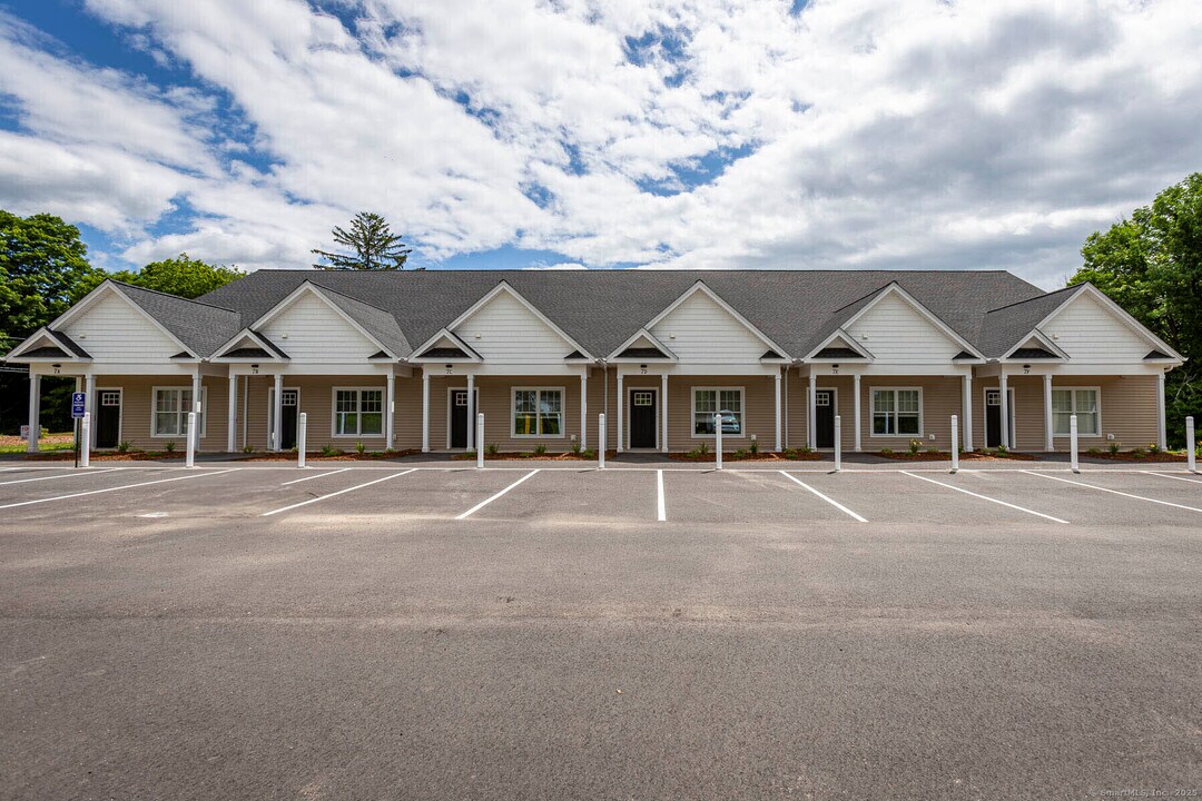 7 Loomis Rd in bolton, CT - Foto de edificio