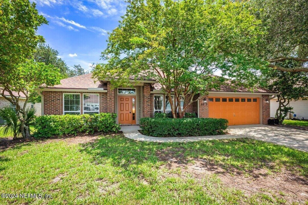 2037 Piping Plover Way in Jacksonville, FL - Building Photo