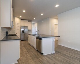 3205 Beryl Woods Ln in Austin, TX - Building Photo - Building Photo