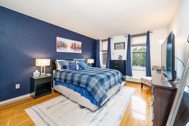 1204 Washington St in Hoboken, NJ - Building Photo - Building Photo