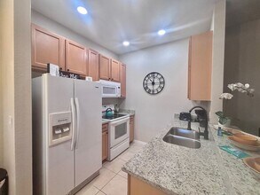 2462 Caravelle Cir in Kissimmee, FL - Building Photo - Building Photo