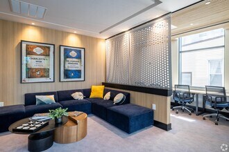 32 Oakland Ave in Jersey City, NJ - Building Photo - Building Photo