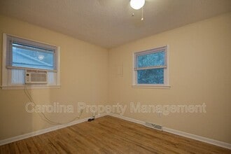 421 E McLelland Ave in Mooresville, NC - Building Photo - Building Photo