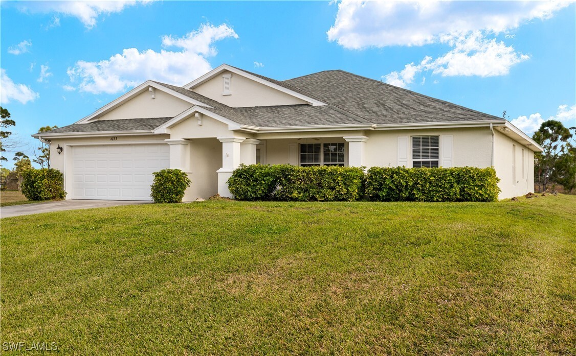 4723 NW 36th Ave in Cape Coral, FL - Building Photo