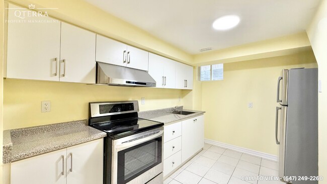 2-3042 Patrick Cres in Mississauga, ON - Building Photo - Building Photo