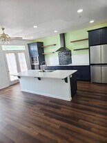 4119 Apple Leaf Ct in Pasadena, MD - Building Photo