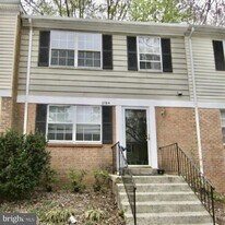 2784 Sikes Ct in Falls Church, VA - Building Photo