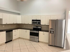 3216 SW 7th Pl in Cape Coral, FL - Foto de edificio - Building Photo