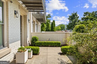 355 S Esplanade in Alpharetta, GA - Building Photo - Building Photo