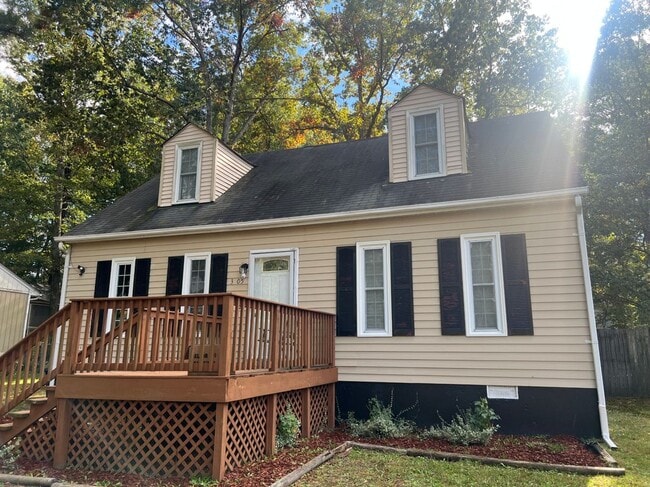 property at 3505 Colonnade Dr