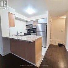 18 Harrison Garden Blvd in Toronto, ON - Building Photo - Building Photo