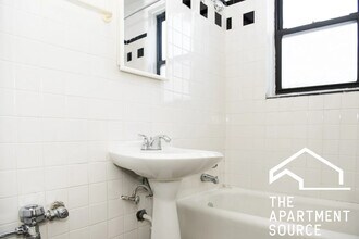 3345 N Marshfield Ave in Chicago, IL - Foto de edificio - Building Photo